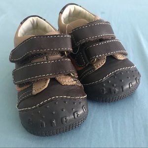 Chicco leather baby shoes size 2, 0-6months